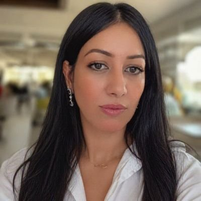 الكاتبة ليلي